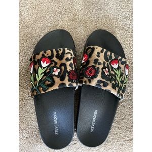 Steve Madden Slides